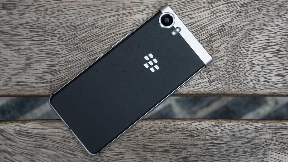 blackberry_keyone_8_of_9